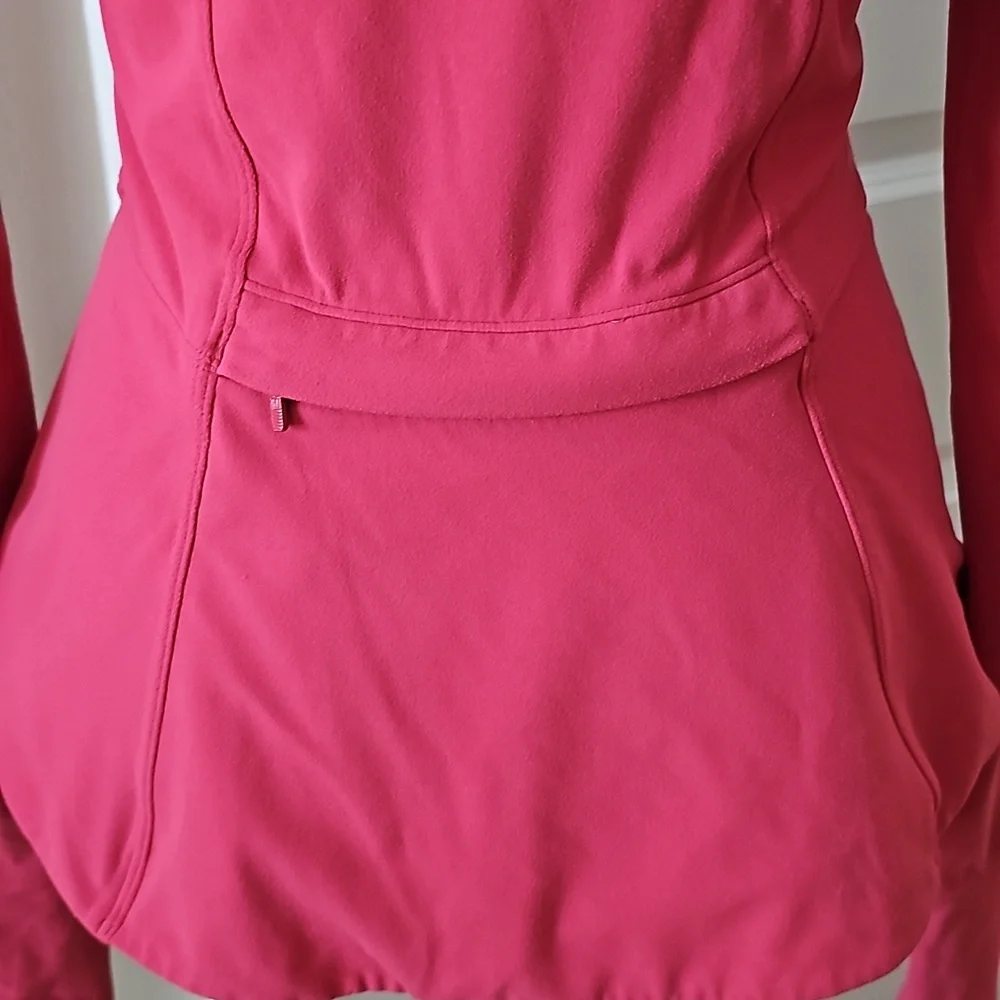 350. Lululemon The Ease Jacket - Picture 9 of 12